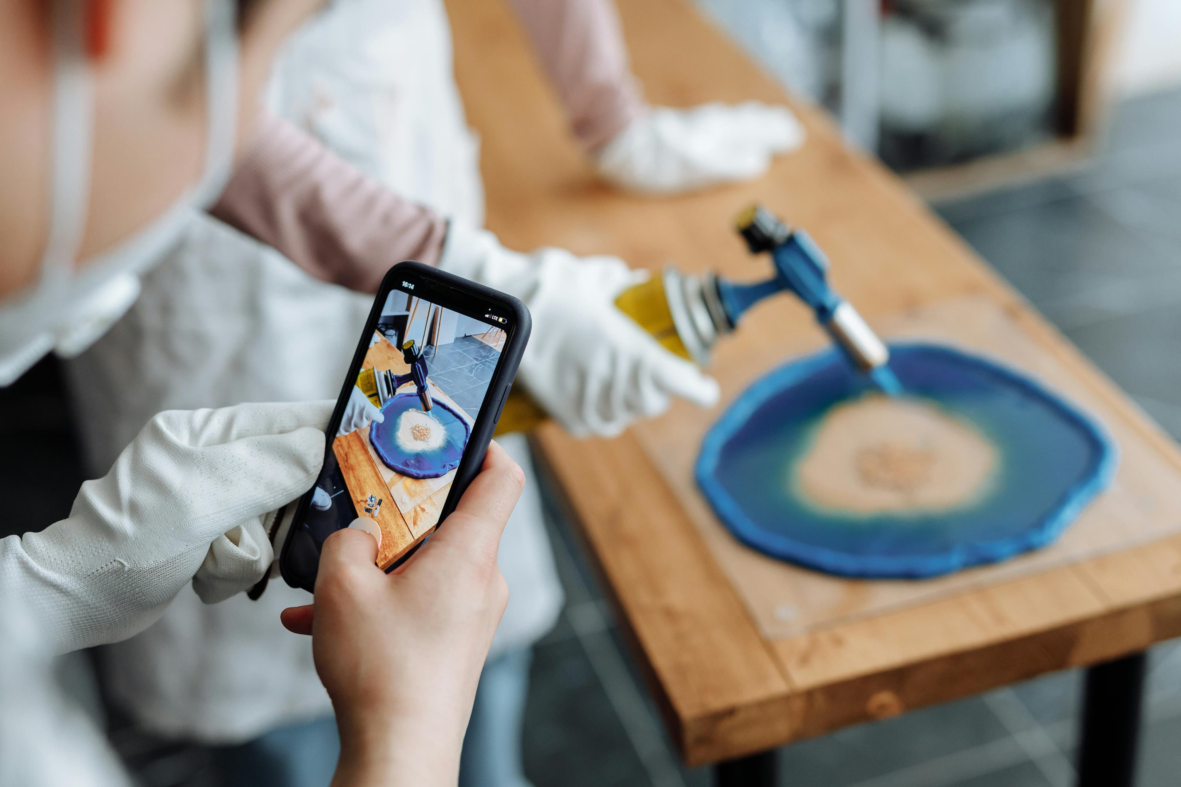 Preserve Life’s Most Beautiful Moments: Why Resin Flower Keepsakes Are the Perfect Way to Remember